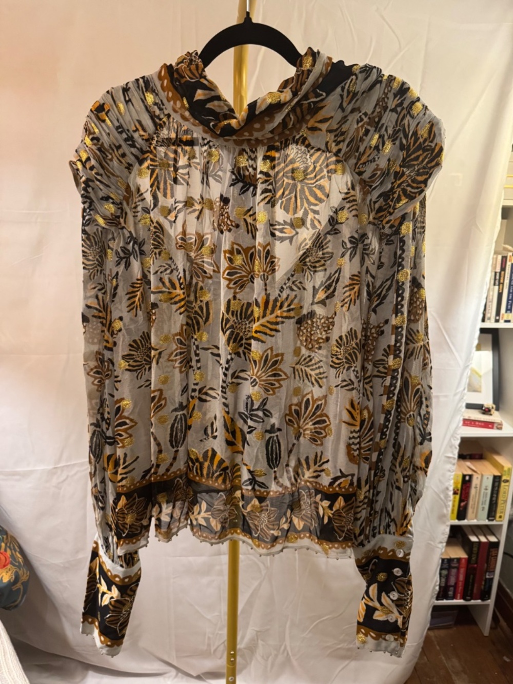 FARM Rio Metallic Floral Beehive Tapestry Blouse S NWT - Picture 2 of 11